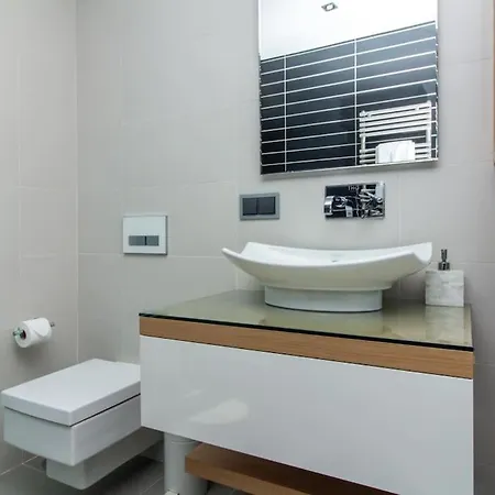 Orada 26 House - Games & Privat Heated Pool & Steam Gym * Albufeira